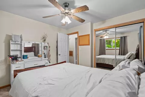 Bedroom - 807 S Christine St, Appleton, WI 54915 photo 3 of 6
