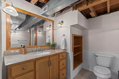 Bath - 807 S Christine St, Appleton, WI 54915 photo 3 of 3
