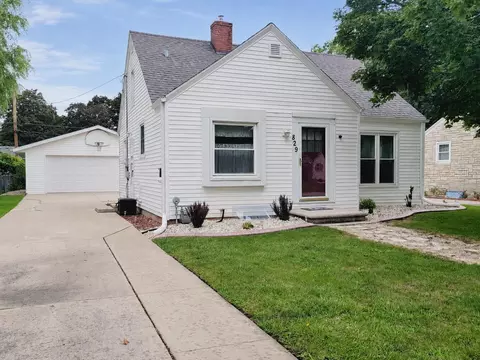 829 N Buchanan St, Green Bay, WI 54303
