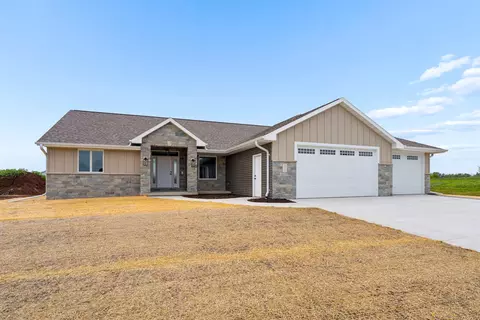 Exterior - 212 Kerrigan Dr, Wrightstown, WI 54180 photo 3 of 3