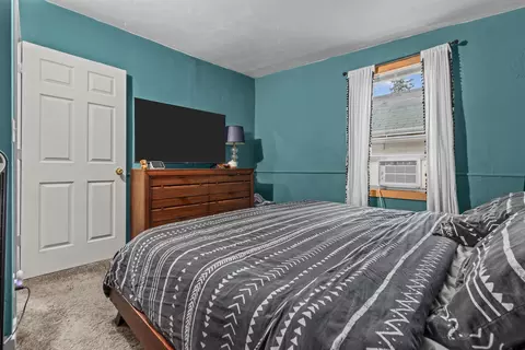 Bedroom - 616 N Division St, Appleton, WI 54911 photo 2 of 3