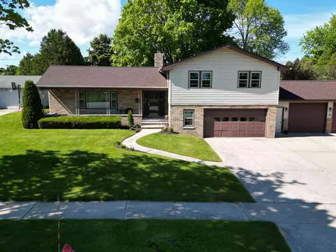 715 Lincoln St, Kewaunee, WI 54216