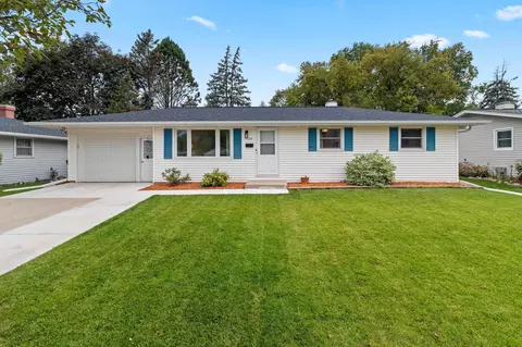 134 Minor Ct, Green Bay, WI 54303