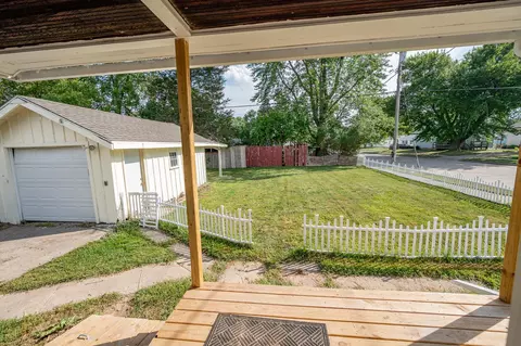 Exterior - 733 W Grant St, Appleton, WI 54914 photo 5 of 8