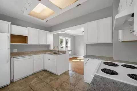 Kitchen - 733 W Grant St, Appleton, WI 54914 photo 3 of 4