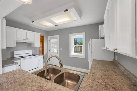 Kitchen - 733 W Grant St, Appleton, WI 54914 photo 1 of 4