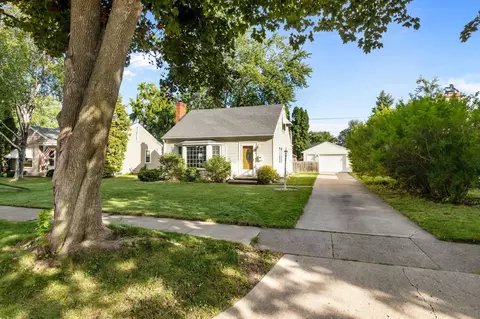 Exterior - 1018 E Frances St, Appleton, WI 54911 photo 5 of 8