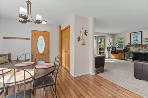 Entry Way - 1018 E Frances St, Appleton, WI 54911 photo 1 of 5