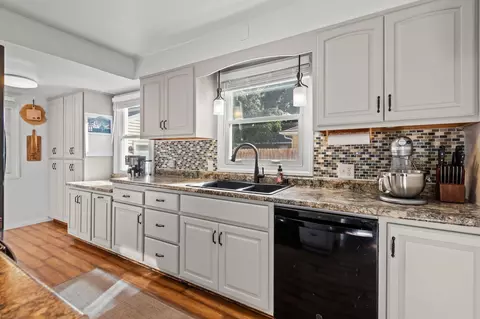 Kitchen - 1018 E Frances St, Appleton, WI 54911 photo 5 of 5