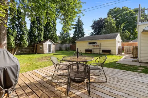 Exterior - 1018 E Frances St, Appleton, WI 54911 photo 7 of 8
