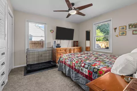 Bedroom - 1018 E Frances St, Appleton, WI 54911 photo 2 of 4