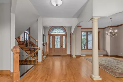 Entry Way - 6709 N Gullwing Ct, Appleton, WI 54913 photo 1 of 6