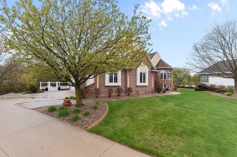 Exterior - 6709 N Gullwing Ct, Appleton, WI 54913 photo 14 of 17