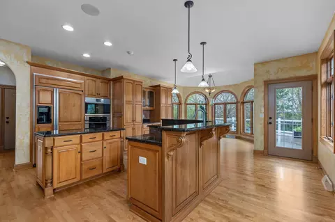 Kitchen - 6709 N Gullwing Ct, Appleton, WI 54913 photo 5 of 7