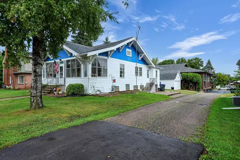 207 E Hancock St, New London, WI 54961