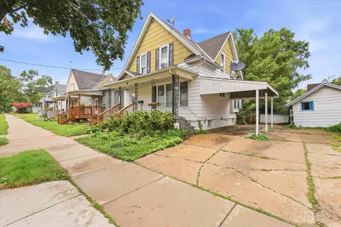Exterior - 206 W Winnebago St, Appleton, WI 54911 photo 2 of 5