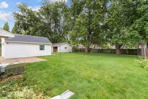 Exterior - 1620 N Richmond St, Appleton, WI 54911 photo 3 of 7