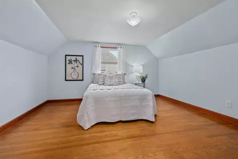 Bedroom - 1620 N Richmond St, Appleton, WI 54911 photo 5 of 6