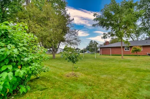 Exterior - 1040 Debra St, Wrightstown, WI 54180 photo 5 of 8