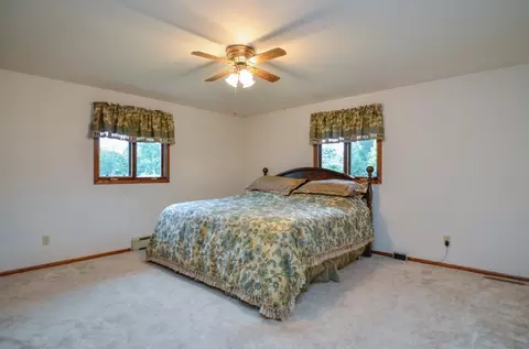 Bedroom - 1040 Debra St, Wrightstown, WI 54180 photo 3 of 8