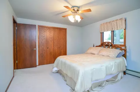Bedroom - 1040 Debra St, Wrightstown, WI 54180 photo 6 of 8