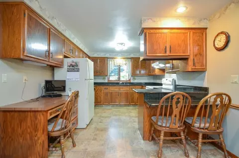 Kitchen - 1040 Debra St, Wrightstown, WI 54180 photo 1 of 9