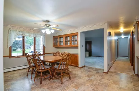 Dining - 1040 Debra St, Wrightstown, WI 54180 photo 5 of 5
