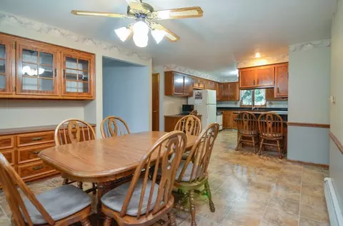 Dining - 1040 Debra St, Wrightstown, WI 54180 photo 3 of 5
