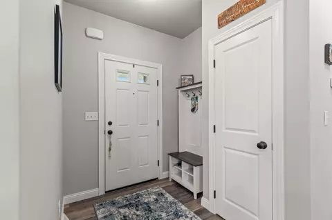 Entry Way - 4726 N Tony Ct, Appleton, WI 54913 photo 1 of 3