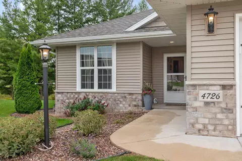 Exterior - 4726 N Tony Ct, Appleton, WI 54913 photo 3 of 10