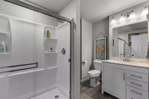 Bath - 4726 N Tony Ct, Appleton, WI 54913 photo 4 of 5