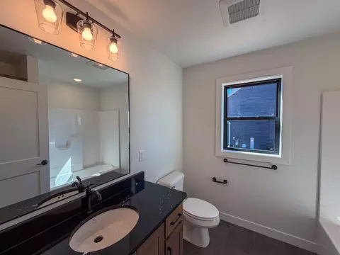 Bath - N8853 Galway Lane, Appleton, WI 54915 photo 5 of 7