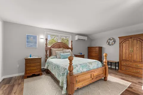Bedroom - 2115 N Birchwood Ave, Appleton, WI 54914 photo 8 of 10