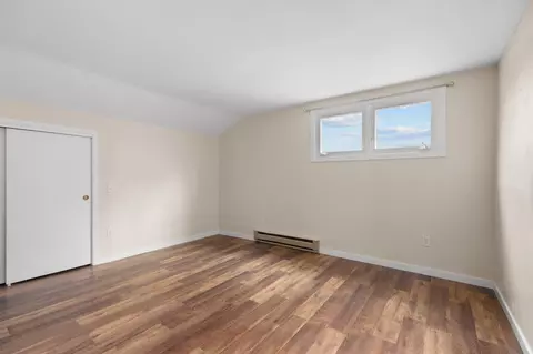 Bedroom - 2115 N Birchwood Ave, Appleton, WI 54914 photo 6 of 10