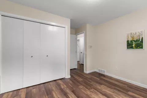 Bedroom - 2115 N Birchwood Ave, Appleton, WI 54914 photo 5 of 10