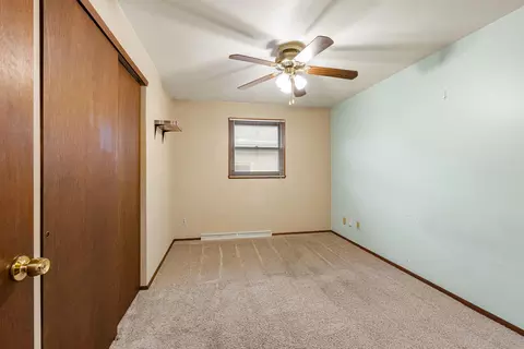 Bedroom - 415 S Midpark Dr, Appleton, WI 54915 photo 1 of 6