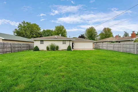 Exterior - 415 S Midpark Dr, Appleton, WI 54915 photo 7 of 8