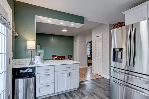 Kitchen - 727 N Bennett St, Appleton, WI 54914 photo 4 of 4