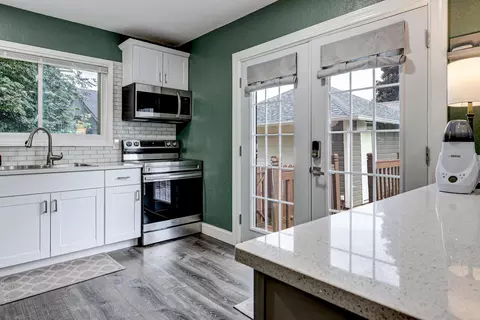 Kitchen - 727 N Bennett St, Appleton, WI 54914 photo 1 of 4