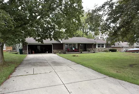 822 Moon Dr, Green Bay, WI 54313