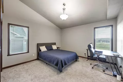 Bedroom - 3309 E Aquamarine Ave, Appleton, WI 54913 photo 3 of 4