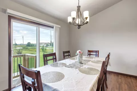 Dining - 3309 E Aquamarine Ave, Appleton, WI 54913 photo 2 of 2