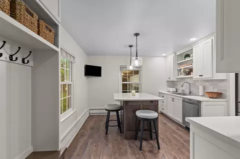 Kitchen - 165 River Dr, Appleton, WI 54915 photo 3 of 8