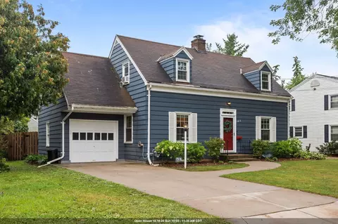 165 River Dr, Appleton, WI 54915