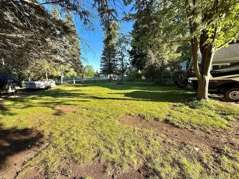 Exterior - 2829 Sheldon Dr, Oshkosh, WI 54904 photo 5 of 7