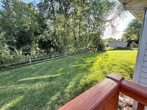 Exterior - 2829 Sheldon Dr, Oshkosh, WI 54904 photo 3 of 7
