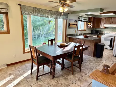 Dining - 2829 Sheldon Dr, Oshkosh, WI 54904 photo 2 of 2