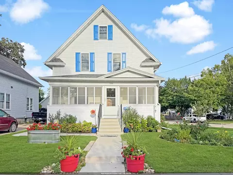 1564 Plummer St, Oshkosh, WI 54902