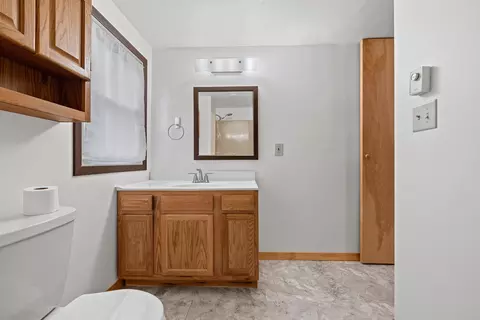 Bath - 1105 W Grant St, Appleton, WI 54914 photo 3 of 3