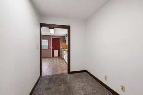 Entry Way - 1105 W Grant St, Appleton, WI 54914 photo 2 of 2